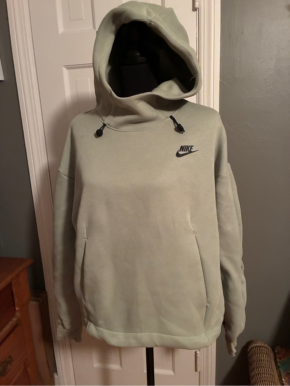 Nike Men’s Light Sage Green Pullover Hoodie with Black Logo